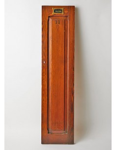 ロイヤルトルーン ロッカードア